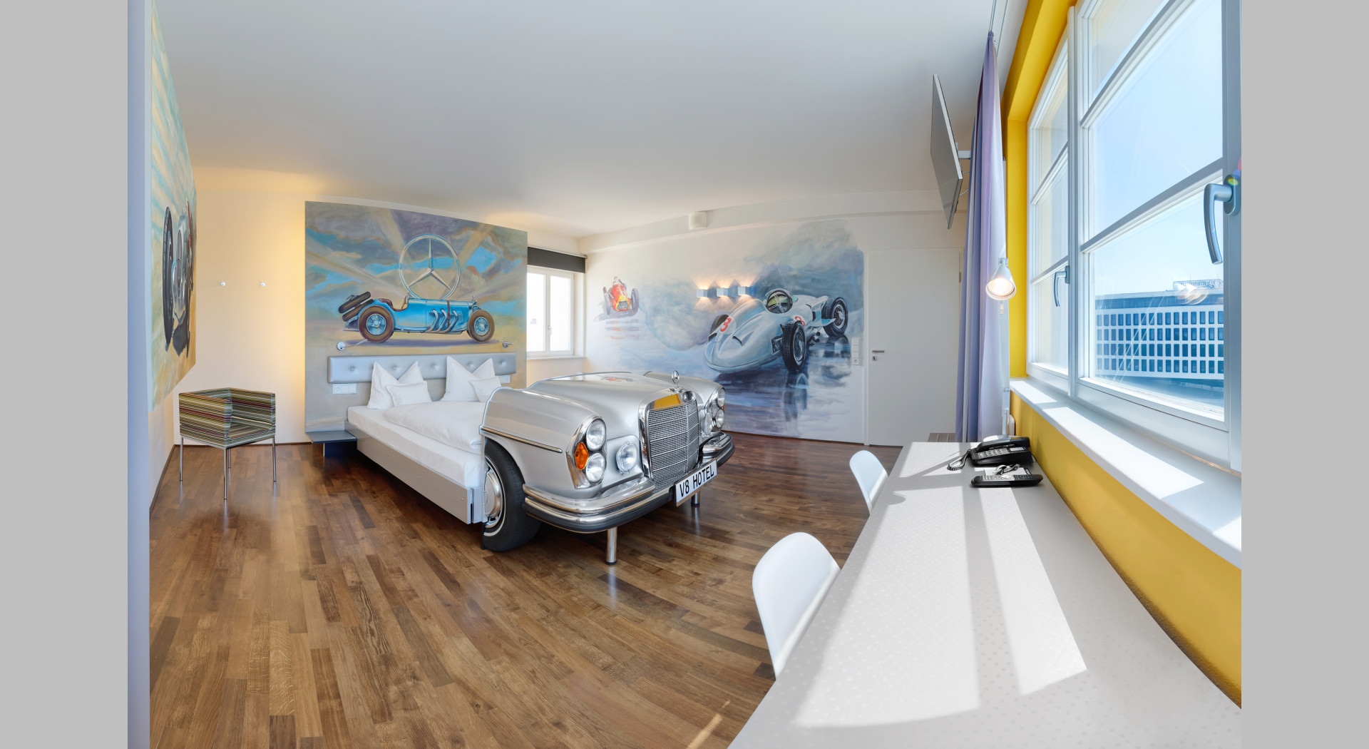 V8Hotel Classic - Mercedes-Suite im Tower - Ebene 3